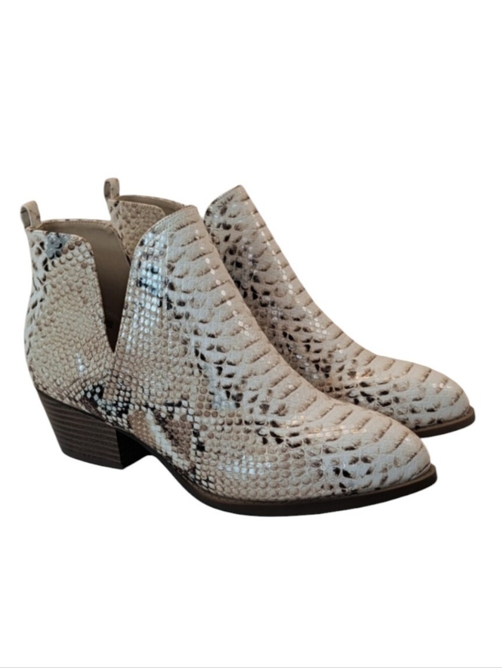 CL By Laundry Women's Snake-Embossed Ankle Boots Booties Size 9